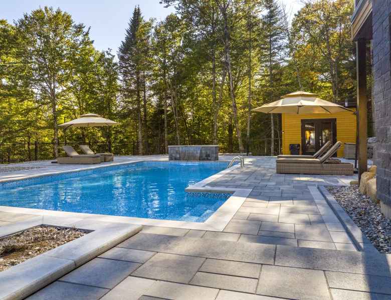 Terra Bella Signature Aménagements Design, aménagement paysager complet, pose de gazon, pose de gazon synthétique, irrigation, drainage, plantation, platebandes, création de jardins, design d’extérieur - Région de Québec, Rive-Sud de Québec