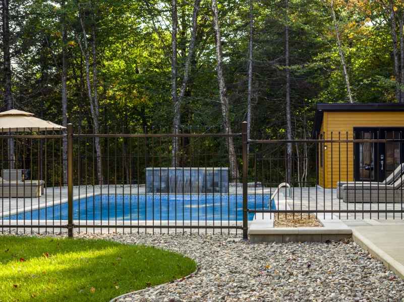 Terra Bella Signature Aménagements Design, aménagement paysager complet, pose de gazon, pose de gazon synthétique, irrigation, drainage, plantation, platebandes, création de jardins, design d’extérieur - Région de Québec, Rive-Sud de Québec