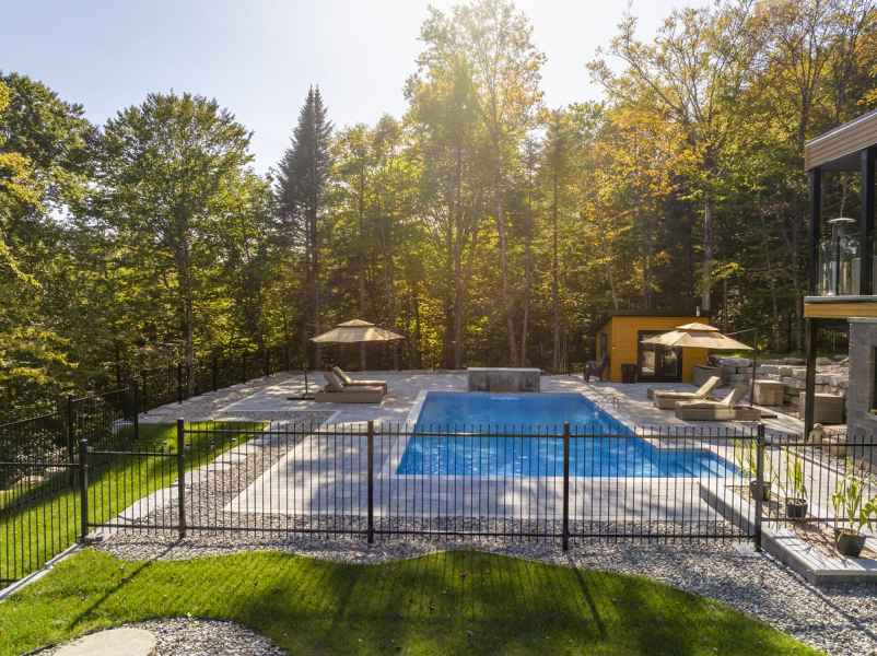 Terra Bella Signature Aménagements Design, aménagement paysager complet, pose de gazon, pose de gazon synthétique, irrigation, drainage, plantation, platebandes, création de jardins, design d’extérieur - Région de Québec, Rive-Sud de Québec