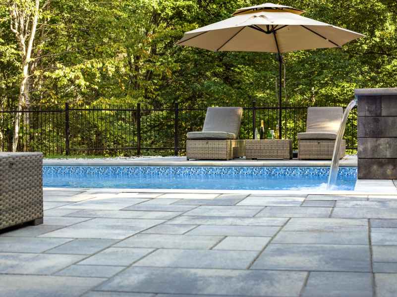 Terra Bella Signature Aménagements Design, aménagement paysager complet, pose de gazon, pose de gazon synthétique, irrigation, drainage, plantation, platebandes, création de jardins, design d’extérieur - Région de Québec, Rive-Sud de Québec